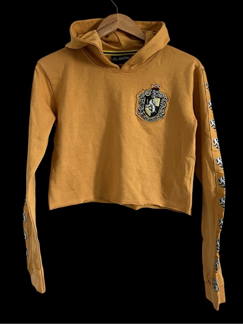 Harry Potter Hufflepuff Cropped Hoodie Gold Hologram Crest Spell Out M